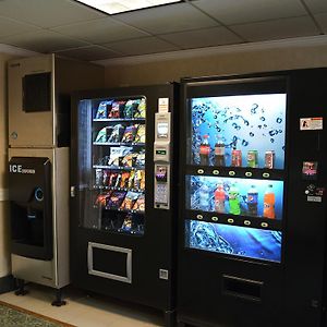 Baymont By Wyndham East Windsor Bradley Airport